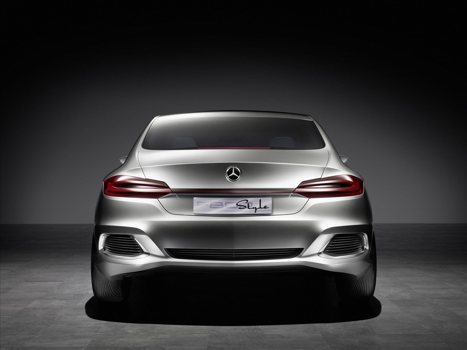 Mercedes Benz÷˹۸ F800 Style Concept 2010(ֽ7)