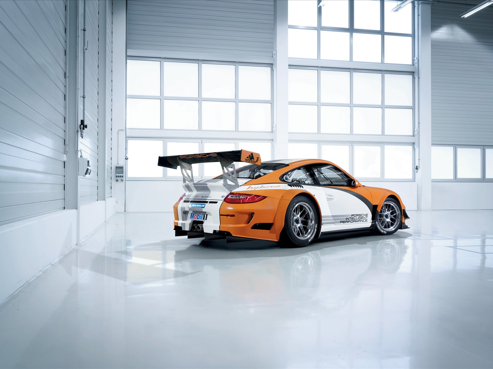 Porscheʱݣ 911 GT3 R Hybrid(ֽ1)