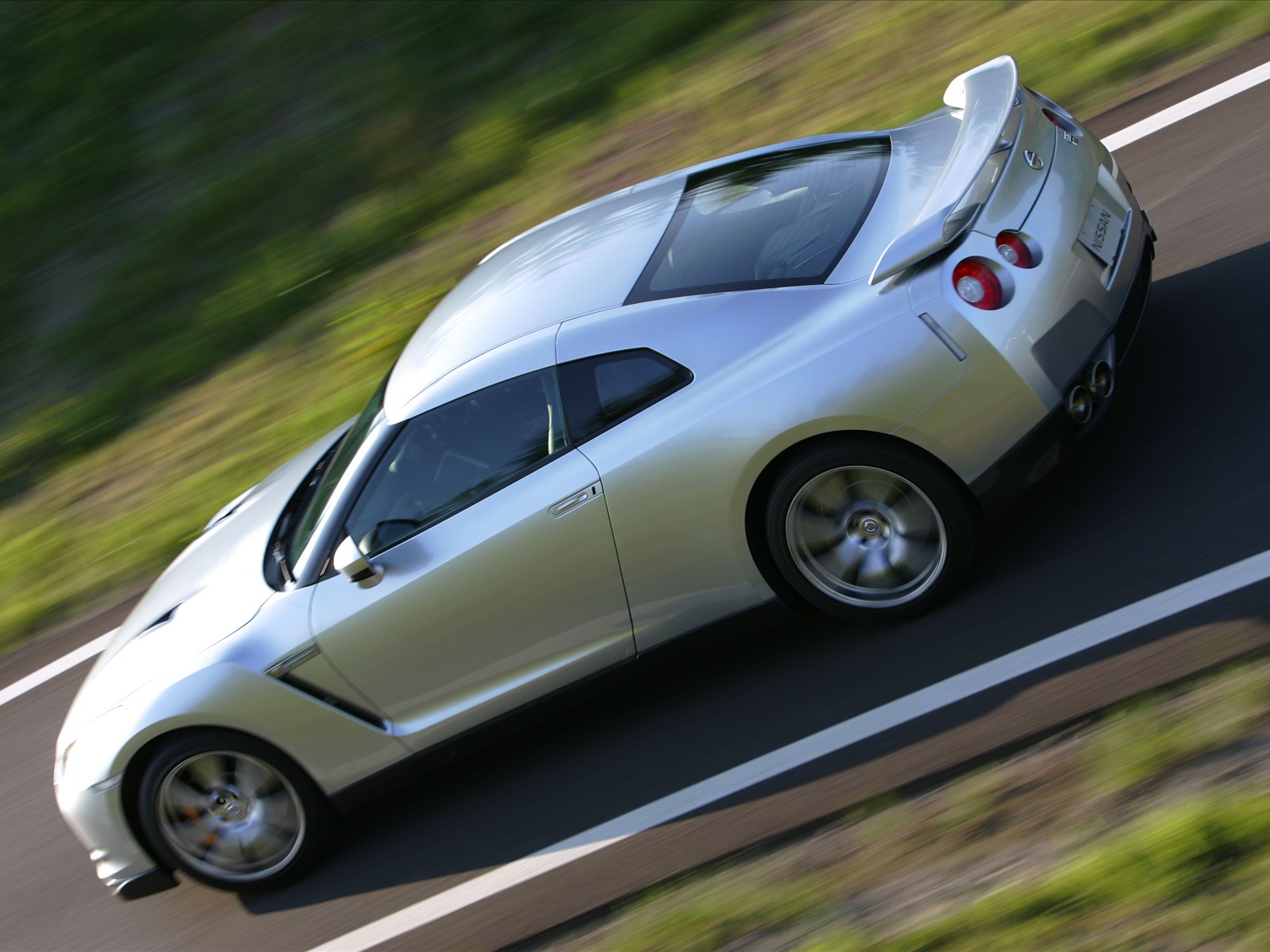 Nissanղ GT-R 2010(ֽ6)