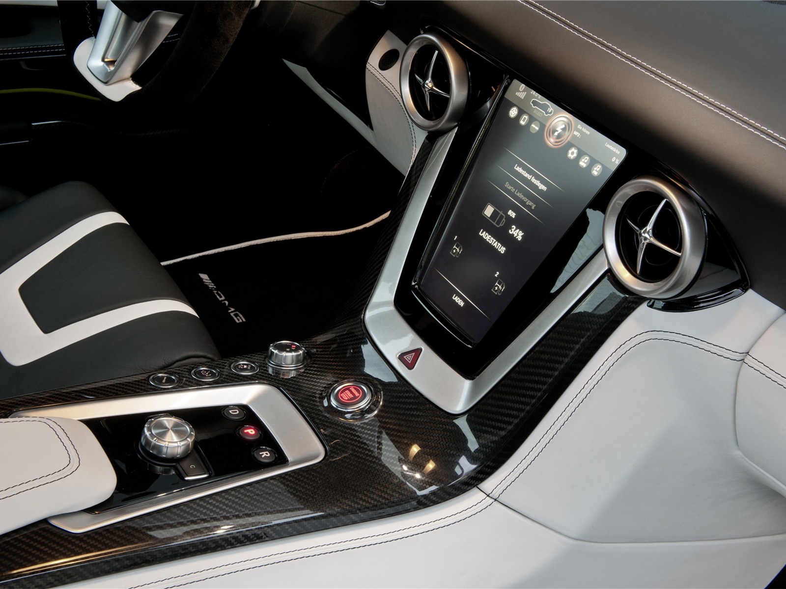 Mercedes Benz۴ܣ SLS AMG E-CELL 2011(ֽ12)