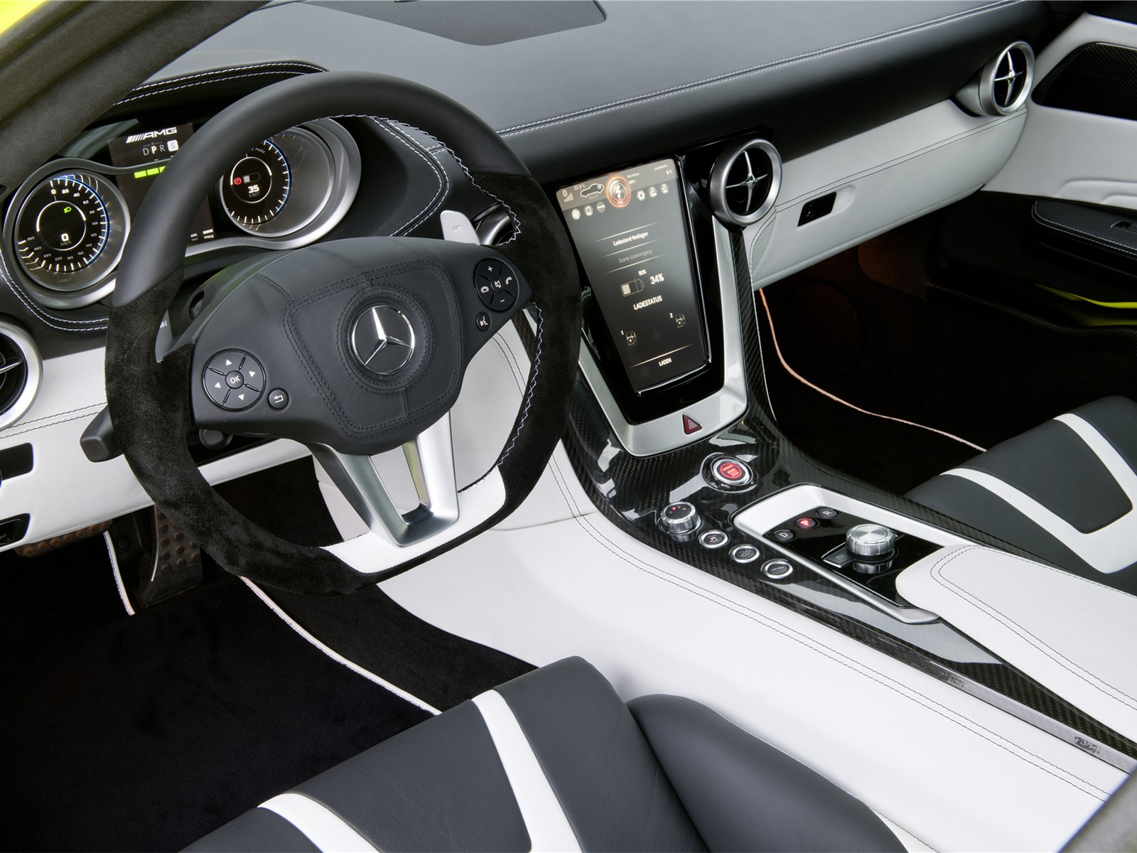 Mercedes Benz۴ܣ SLS AMG E-CELL 2011(ֽ5)