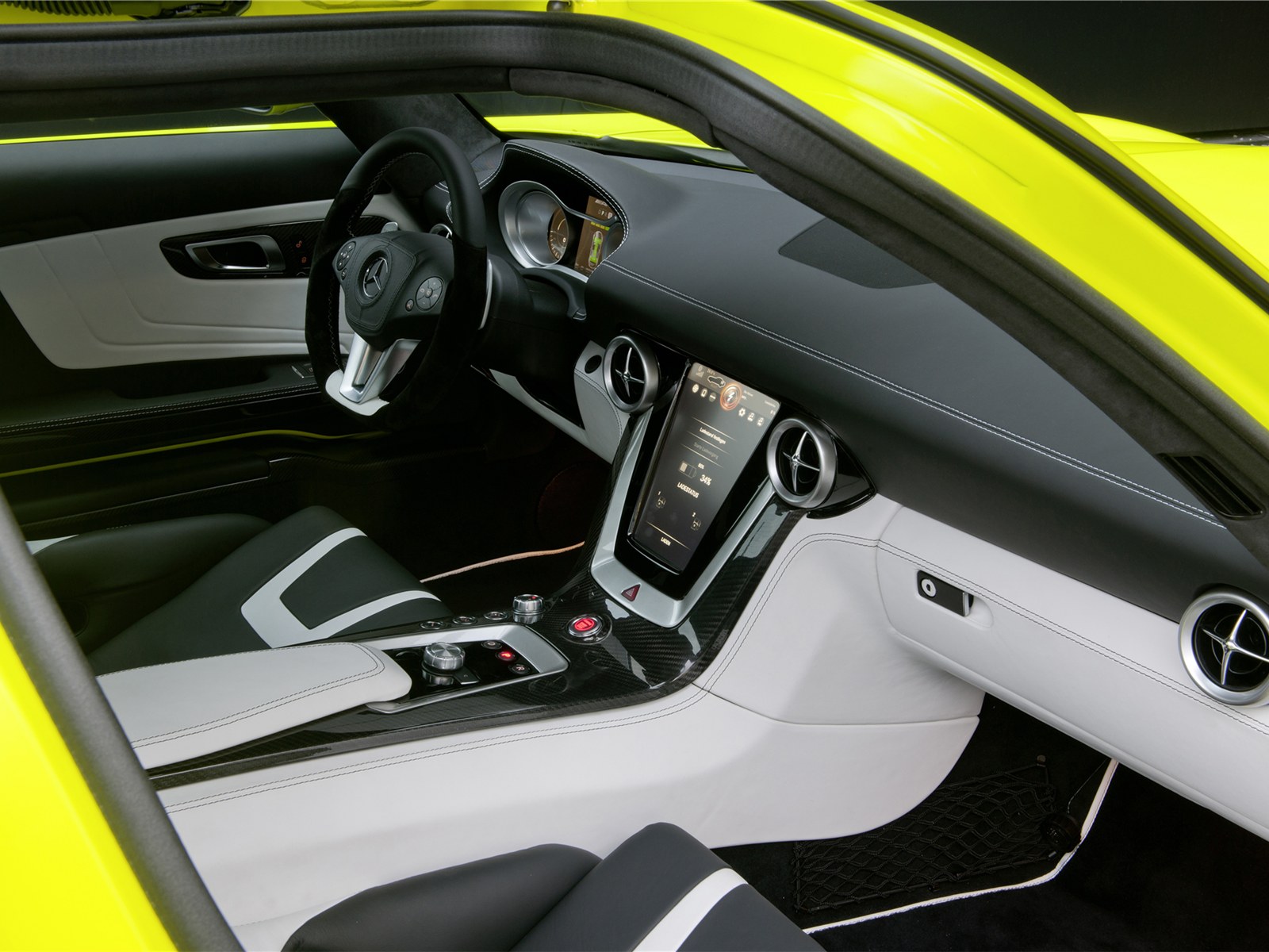 Mercedes Benz۴ܣ SLS AMG E-CELL 2011(ֽ6)