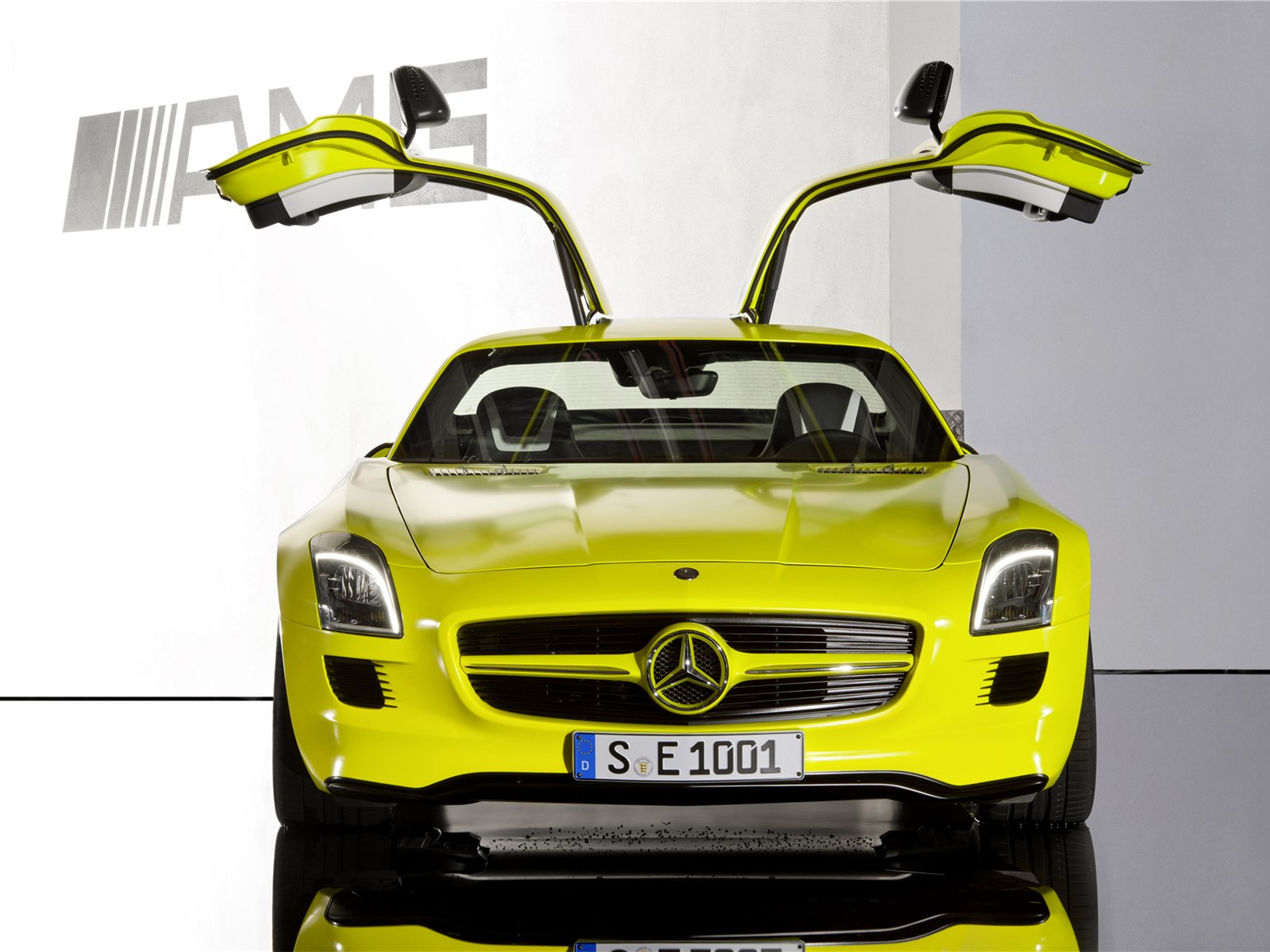 Mercedes Benz۴ܣ SLS AMG E-CELL 2011(ֽ10)