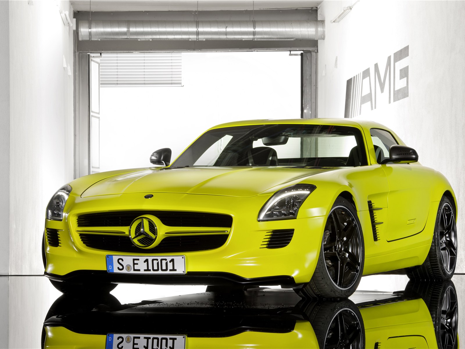 Mercedes Benz۴ܣ SLS AMG E-CELL 2011(ֽ11)
