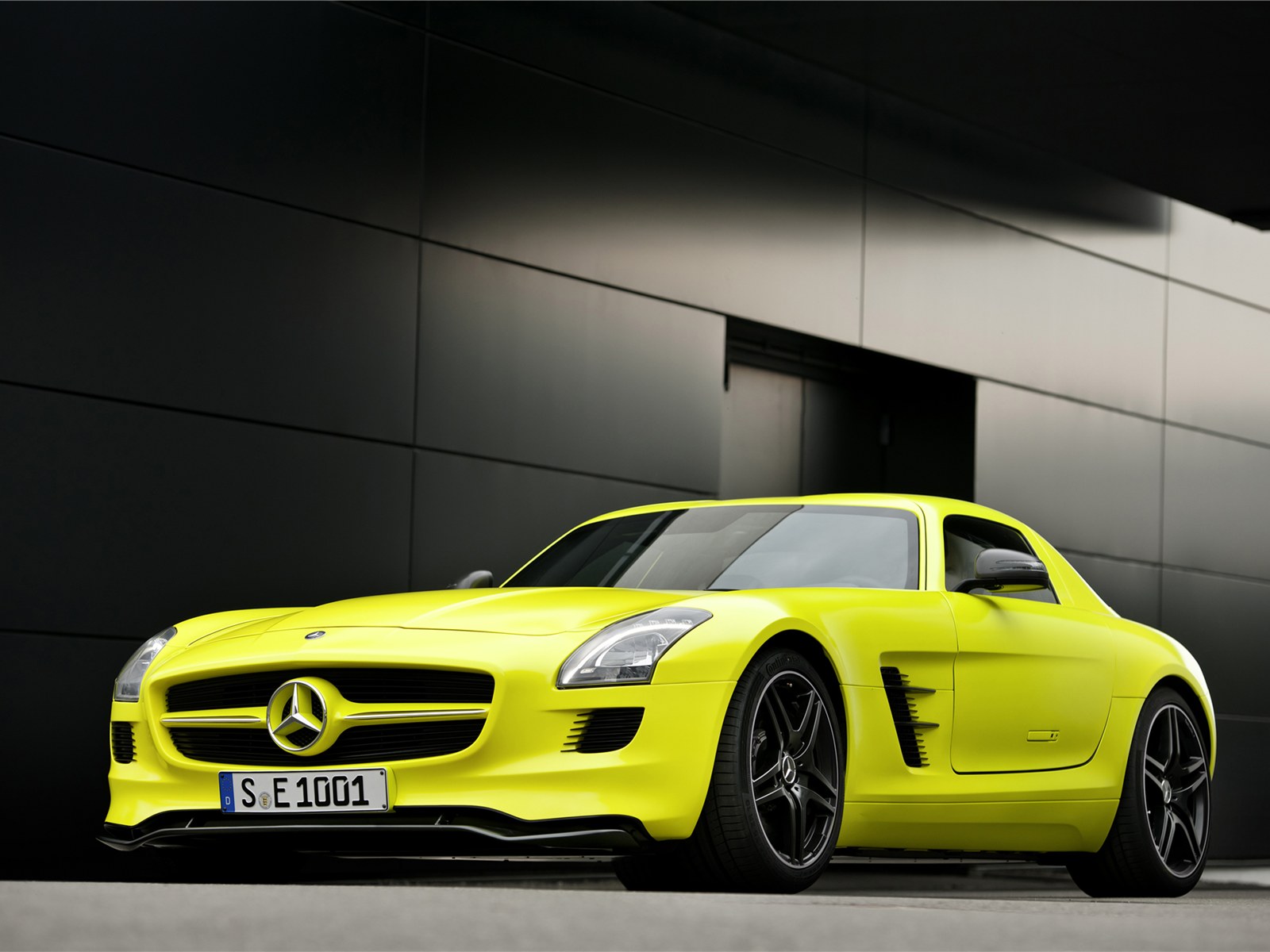 Mercedes Benz۴ܣ SLS AMG E-CELL 2011(ֽ16)