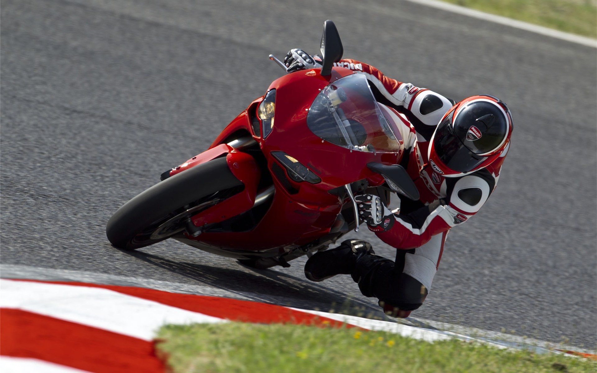 Ducati(ſϳĦг) 848 EVO 2011(ֽ8)