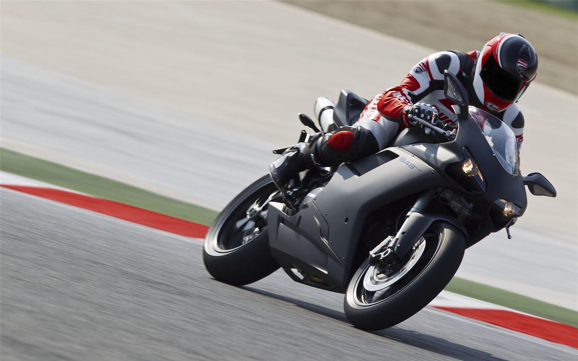 Ducati(ſϳĦг) 848 EVO 2011(ֽ10)