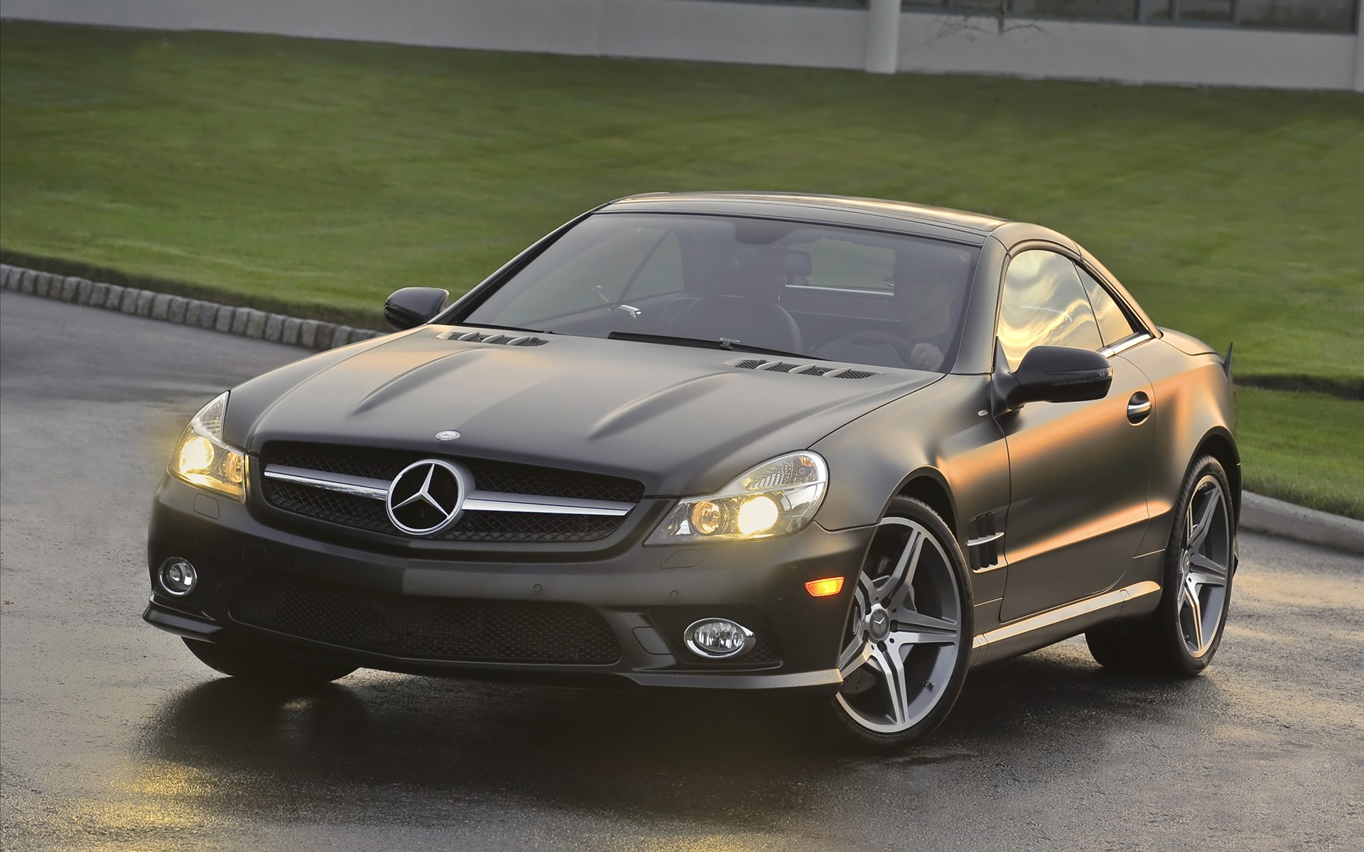 Mercedes Benz(÷˹) SL550 Night Edition 2011(ֽ2)