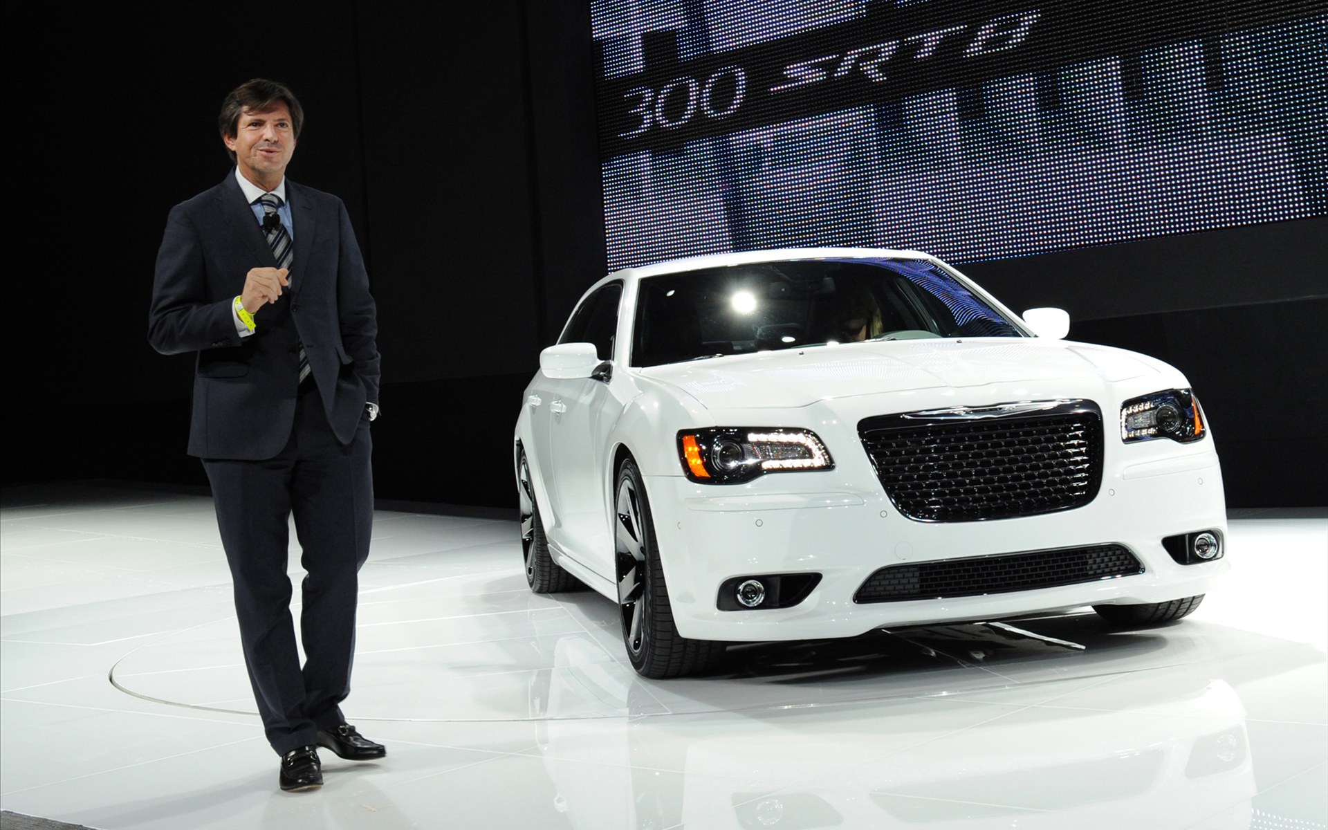 Chrysler ˹ 300 SRT8 2012(ֽ20)