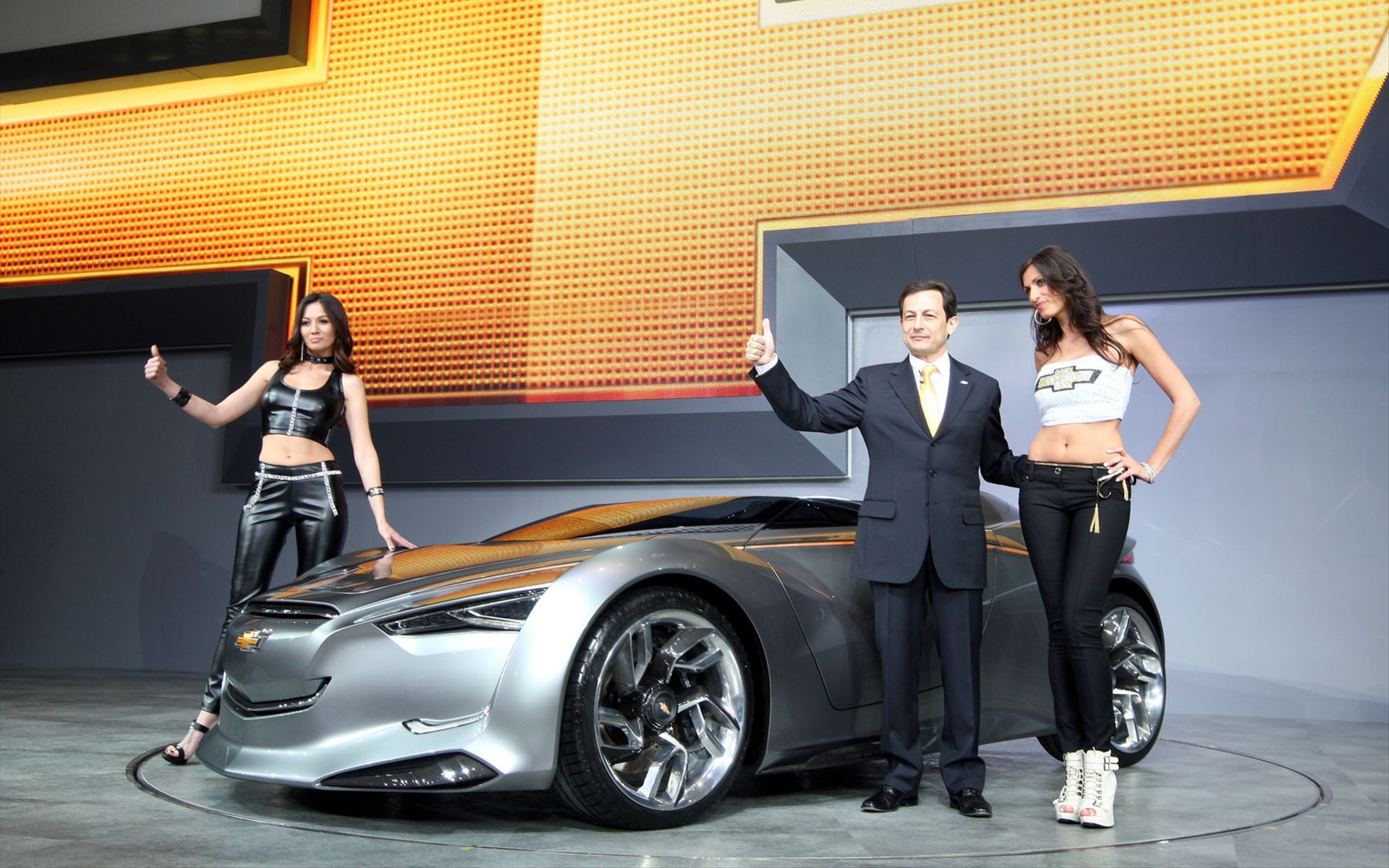 Chevrolet Mi Ray Roadster Concept(ѩܳ) 2011(ֽ3)