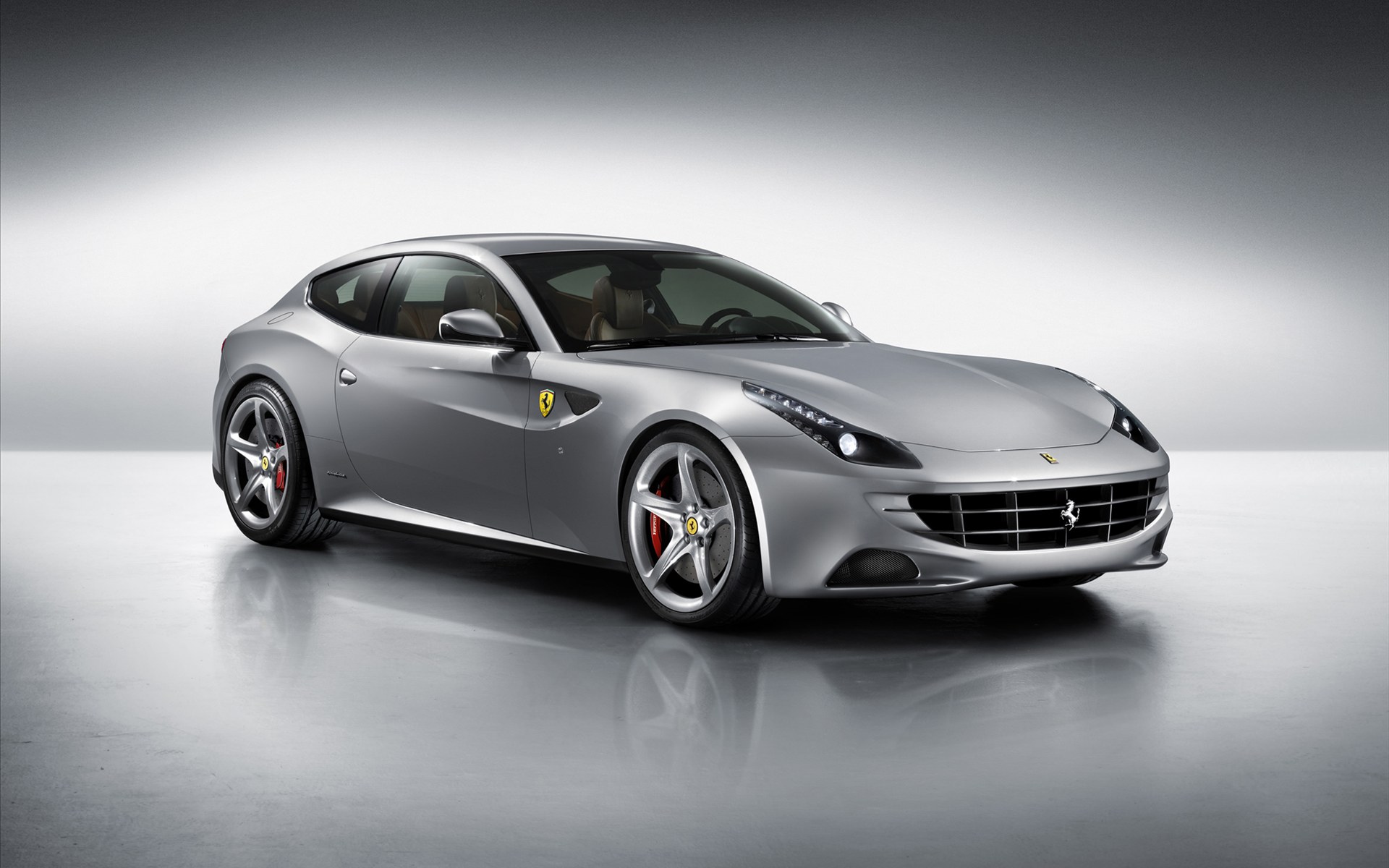 Ferrari  FF(ֽ2)