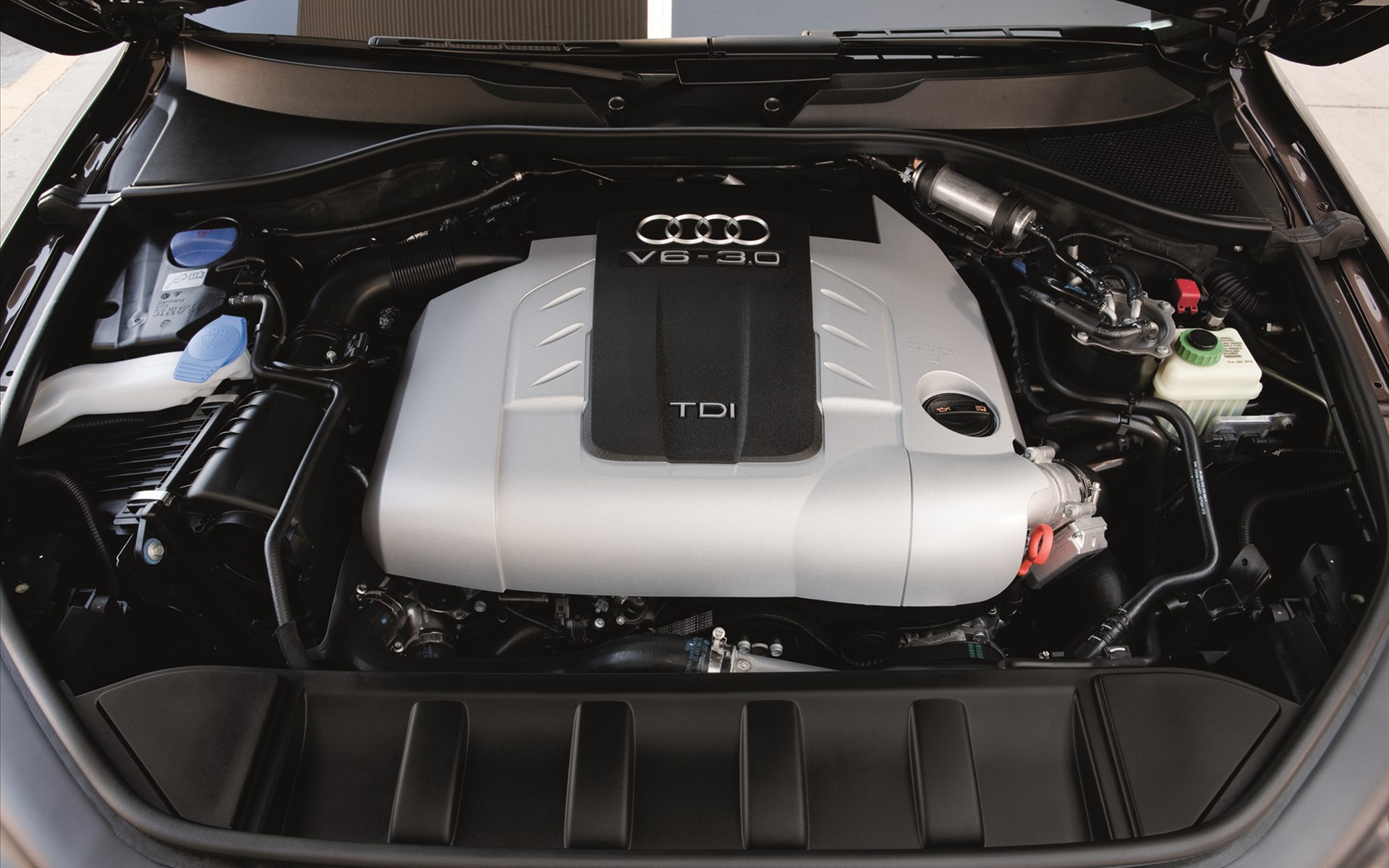 Audi µ Q7 TDI 2011(ֽ8)