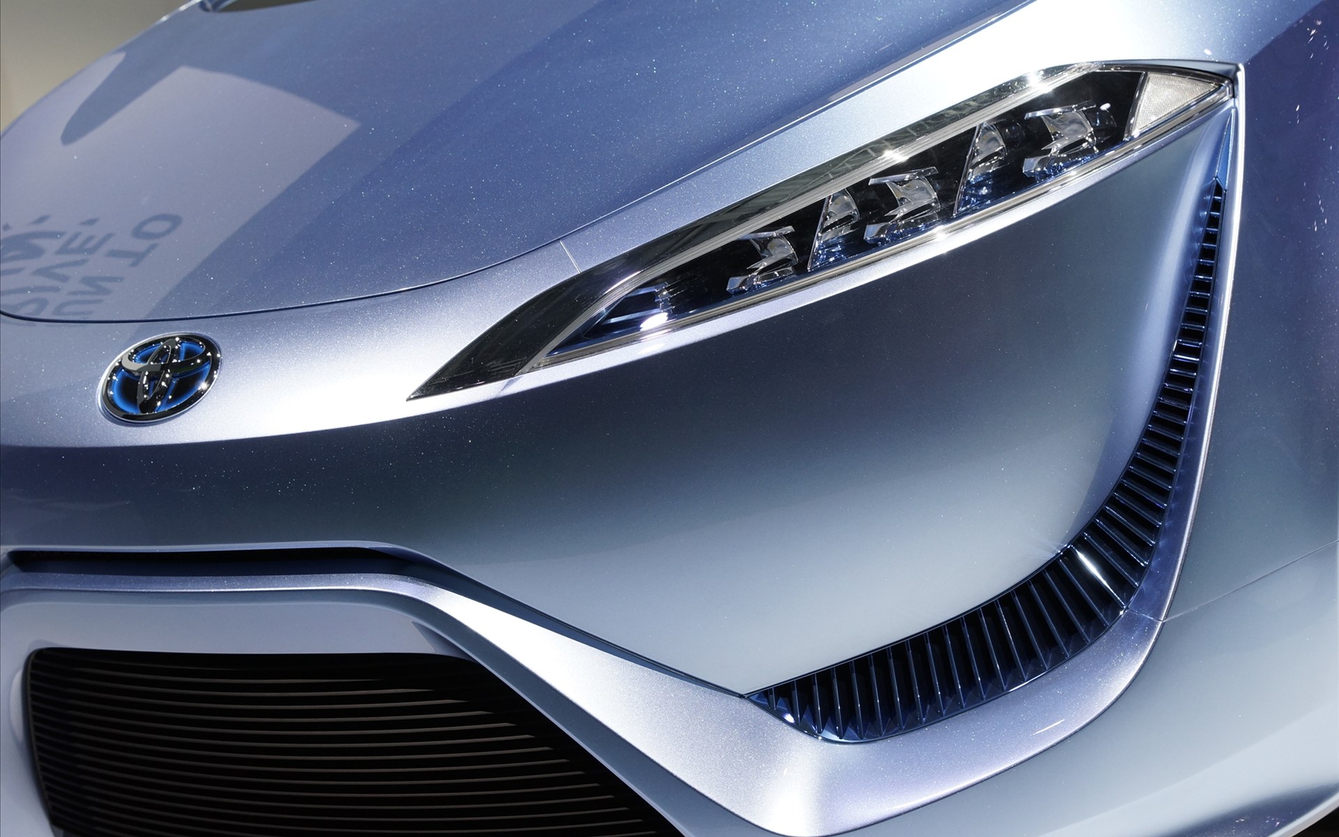 Toyota  FCV R Concept 2011(ֽ2)