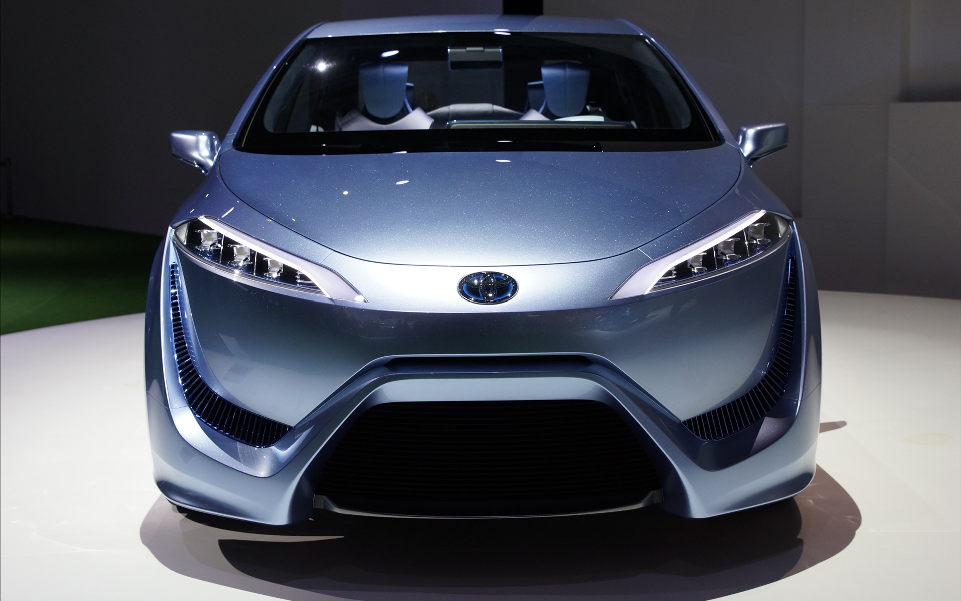Toyota  FCV R Concept 2011(ֽ5)