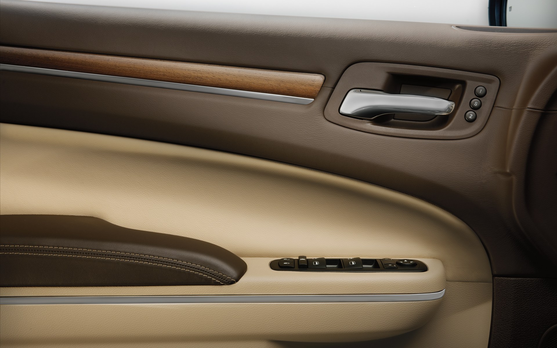 Chrysler ˹ 300 Luxury Series Sedan 2012(ֽ3)