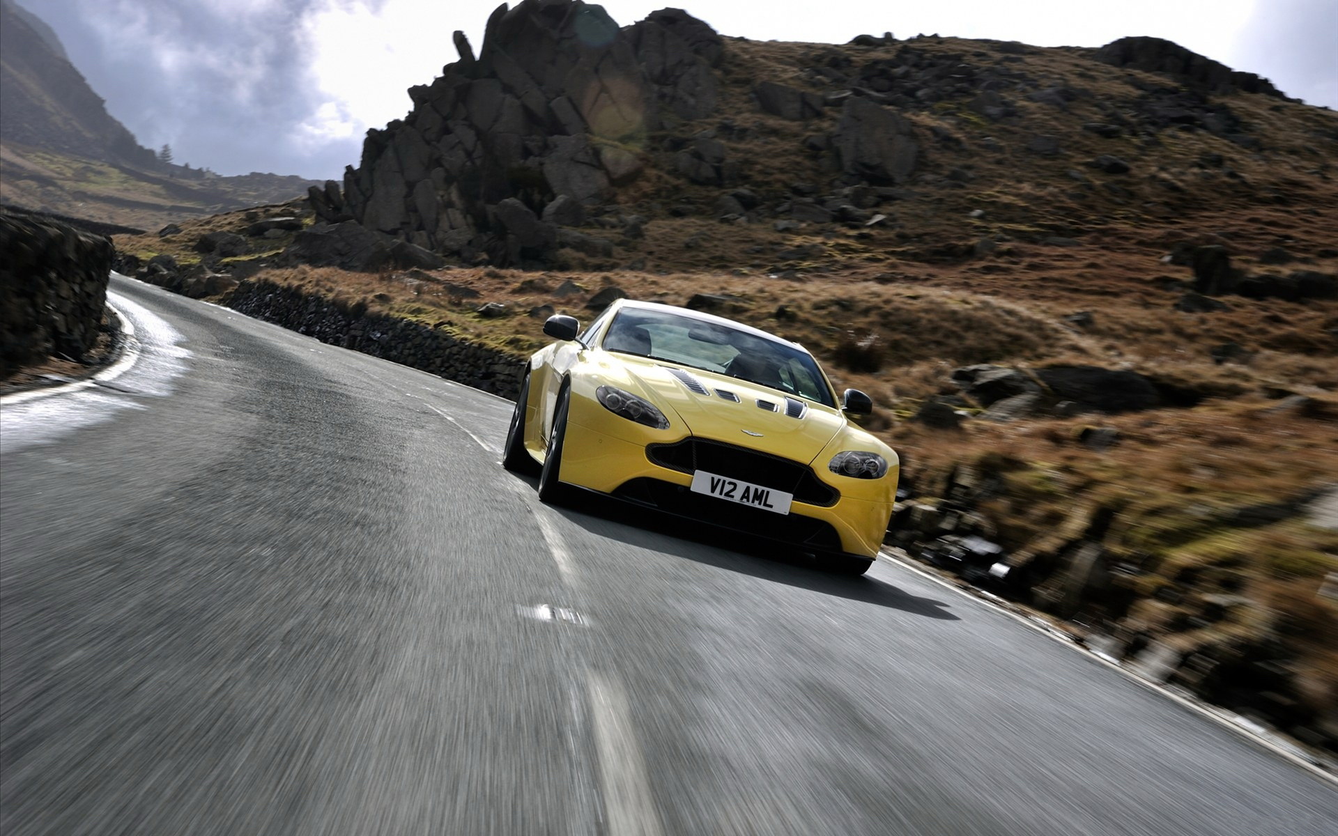 Aston Martin V12 Vantage S 2014 ˹١(ֽ11)