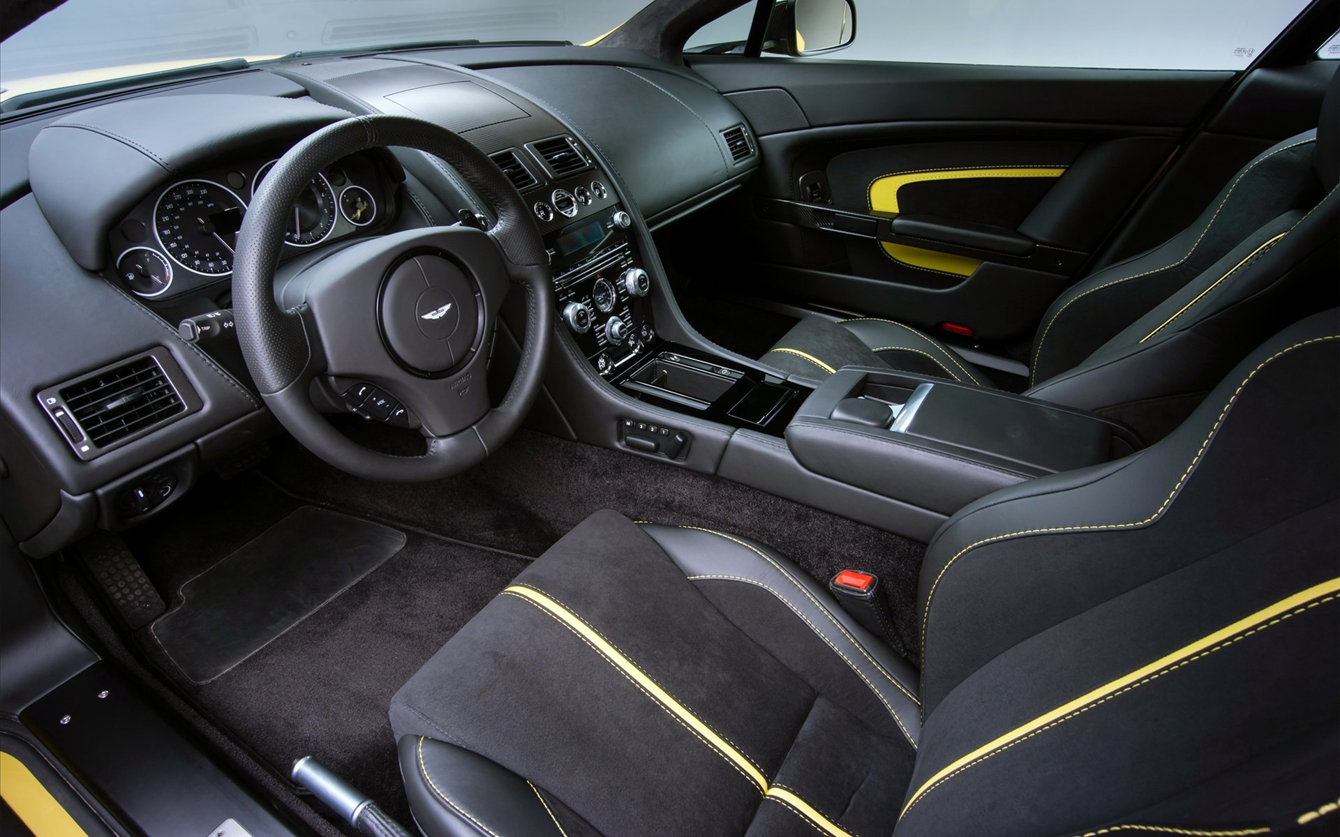 Aston Martin V12 Vantage S 2014 ˹١(ֽ16)