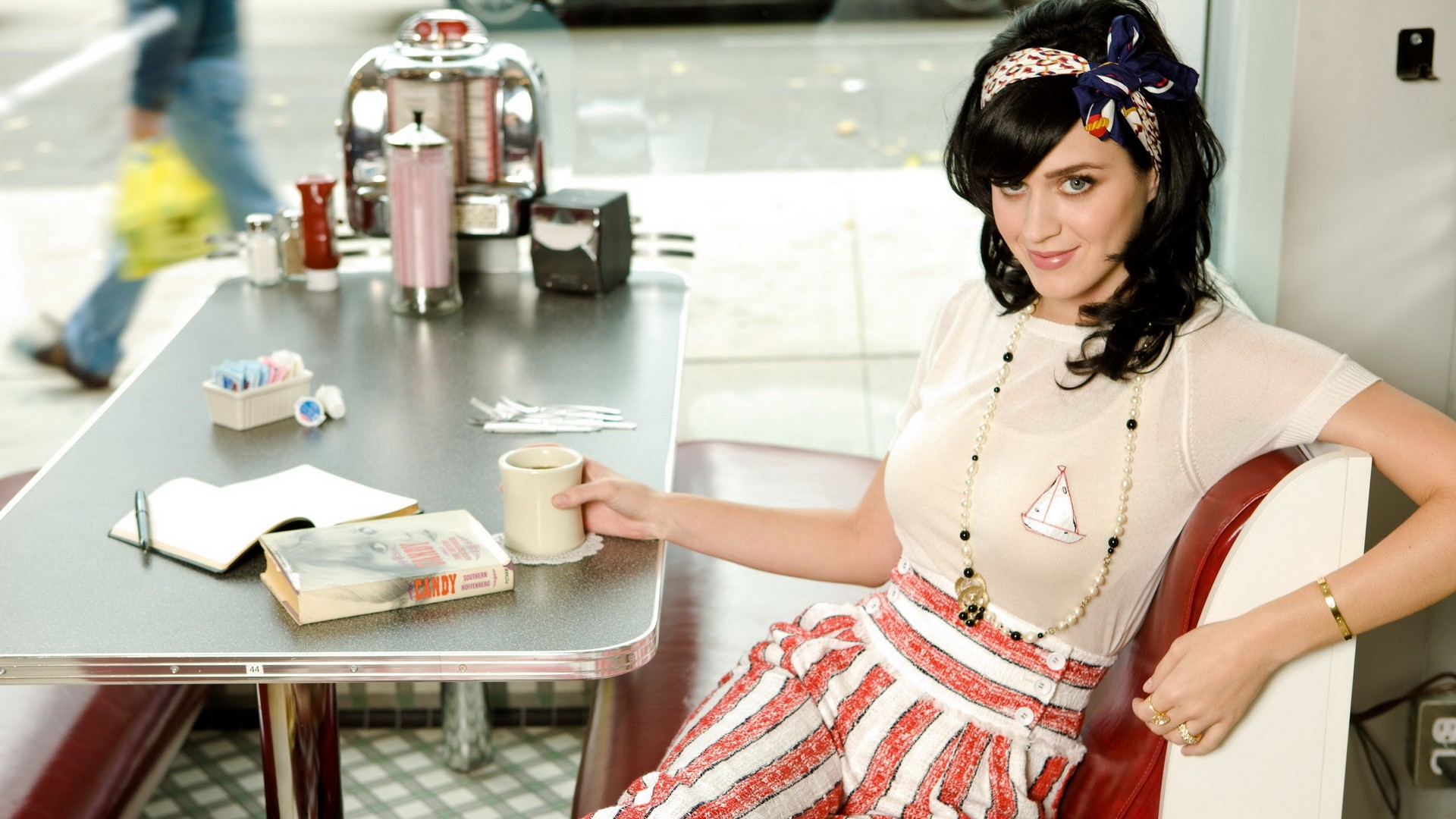 ١Katy Perry(ֽ73)
