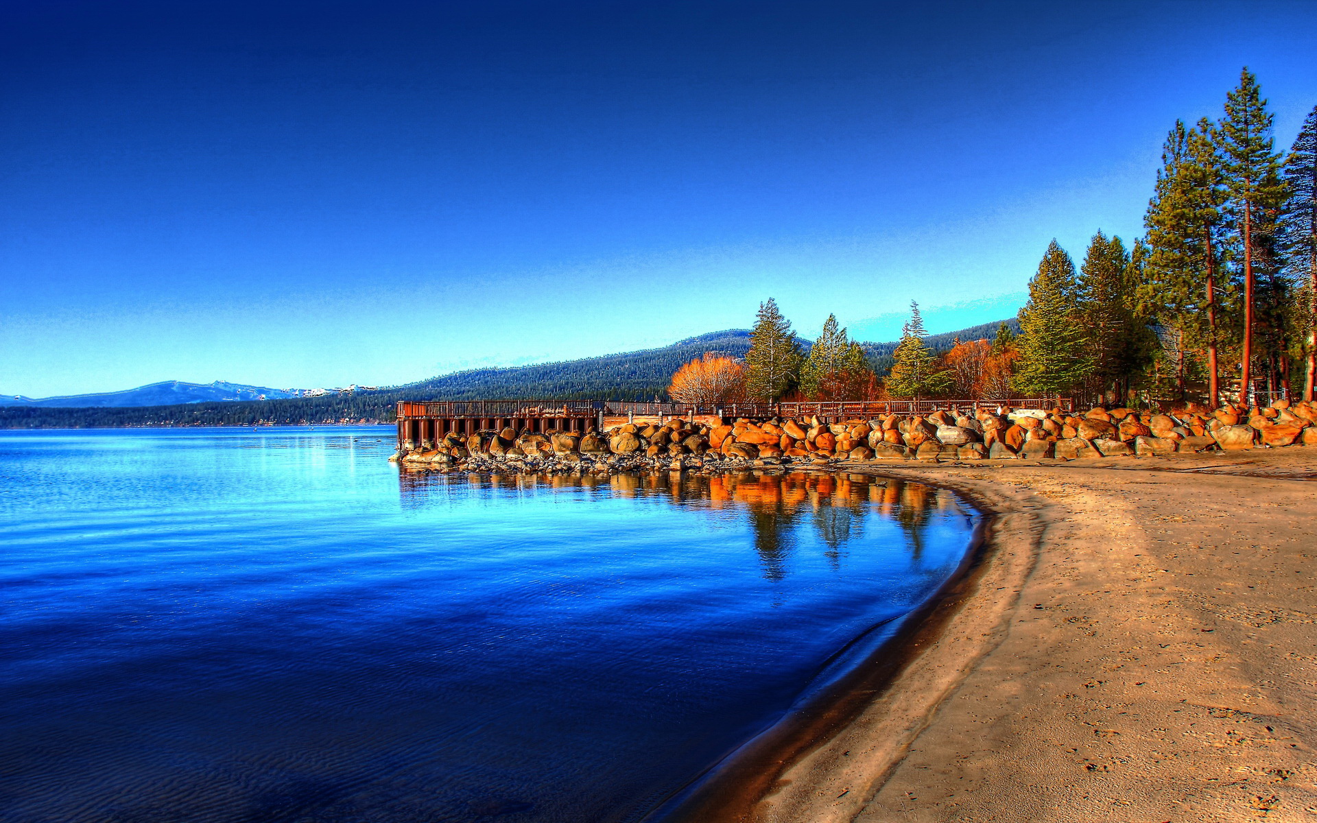 ̫ƺ Lake Tahoe(ֽ22)