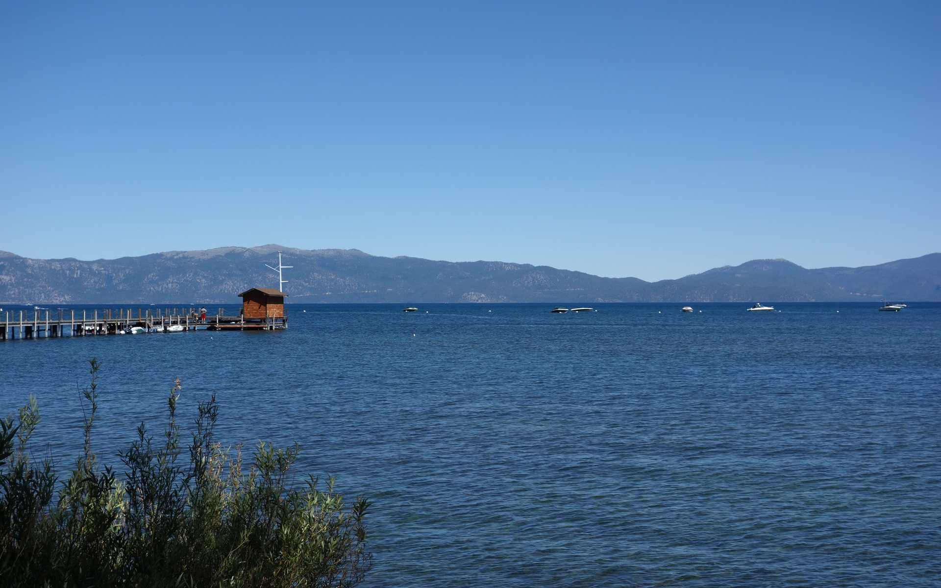 ̫ƺ Lake Tahoe(ֽ28)
