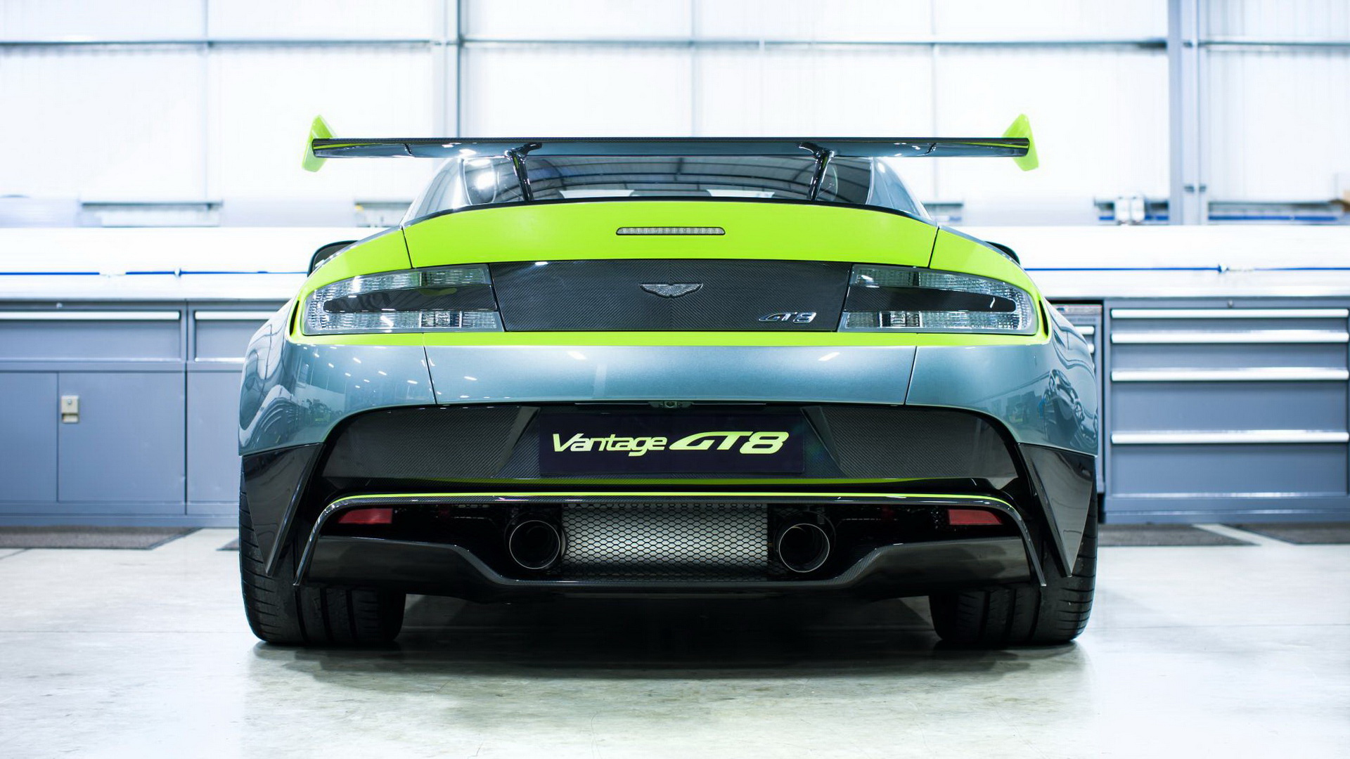 Aston Martin Vantage GT8˹١棩(ֽ5)