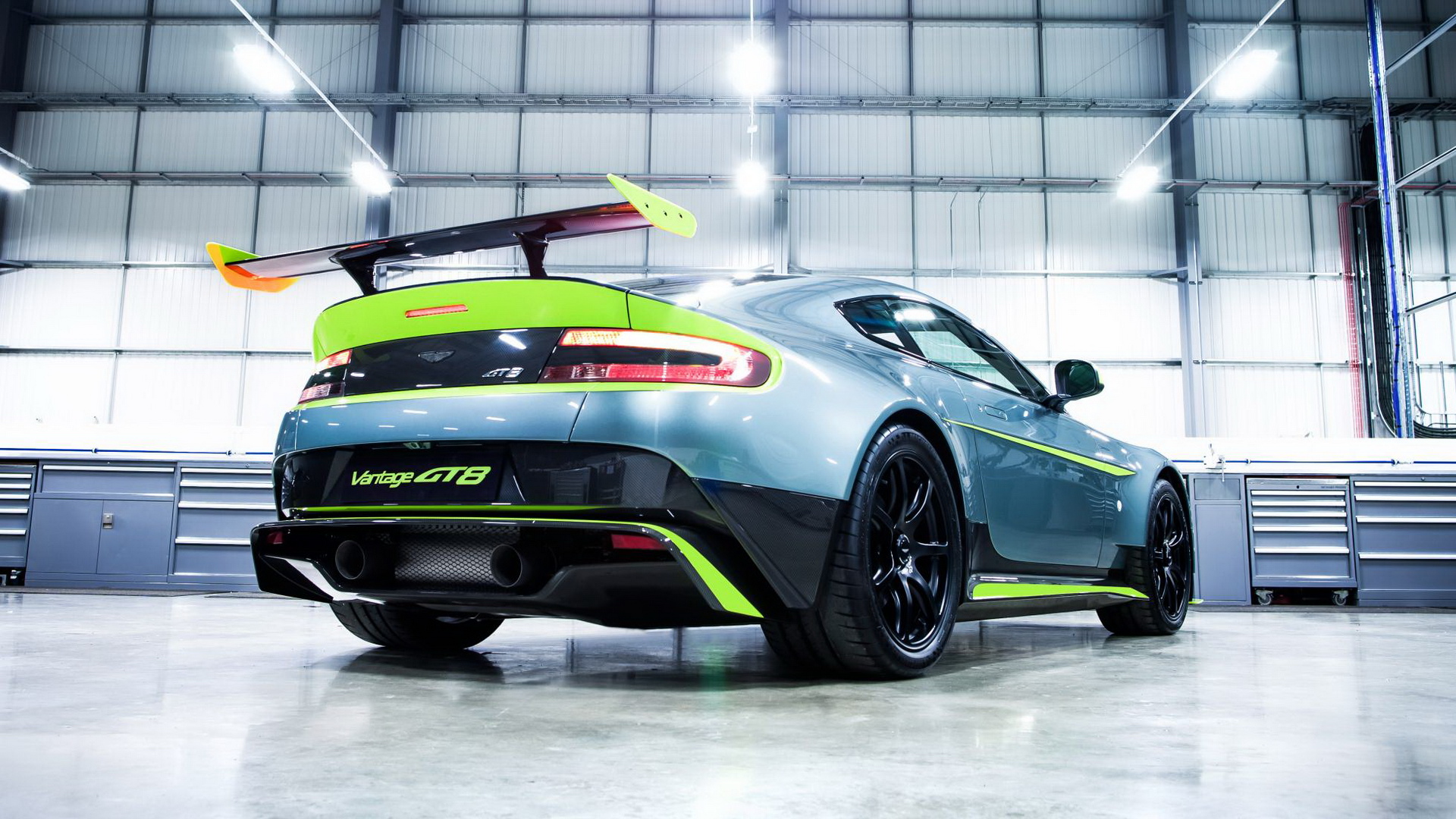 Aston Martin Vantage GT8˹١棩(ֽ6)
