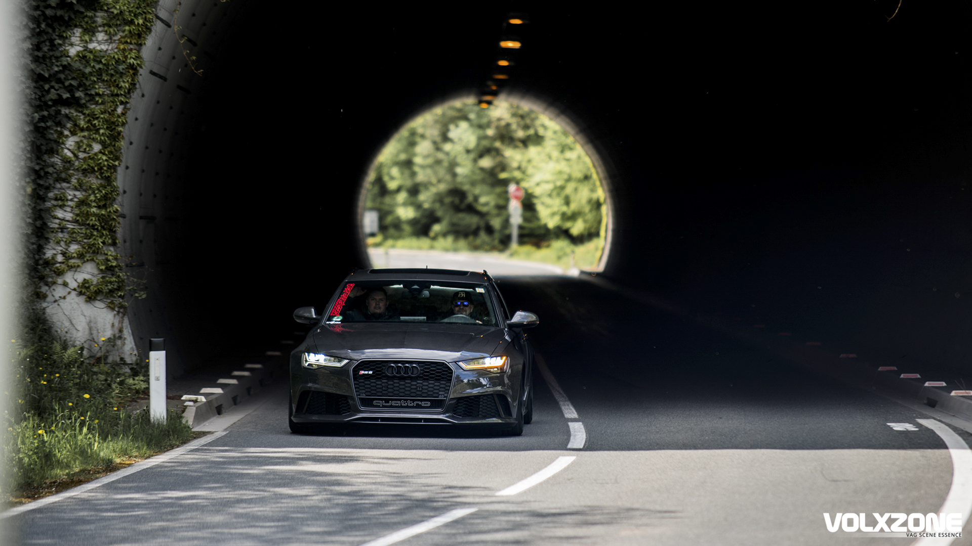 Audi RS6 奥迪全碳战士改装车宽屏壁纸(壁纸3)