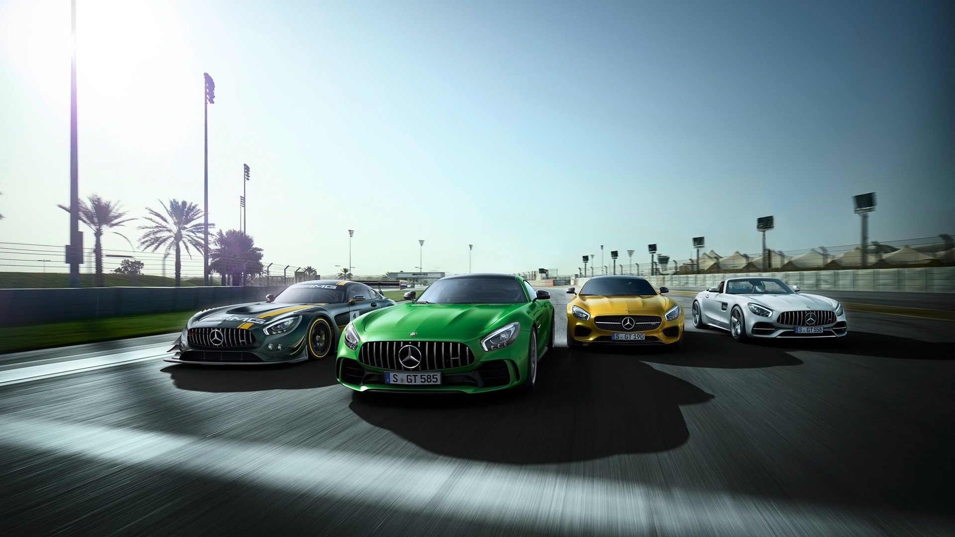 2017 Mercedes-AMG GT and GT C Roadstersܳ(ֽ1)