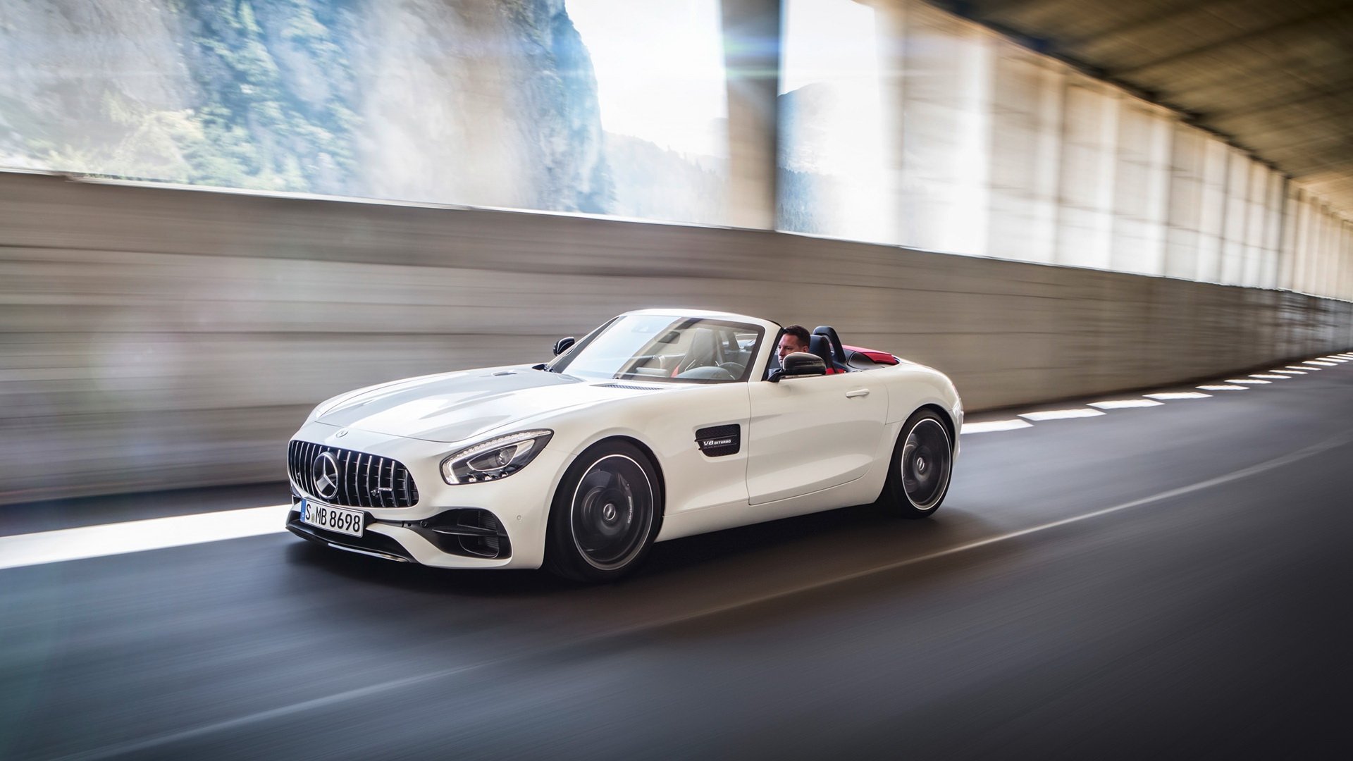 2017 Mercedes-AMG GT and GT C Roadstersܳ(ֽ3)
