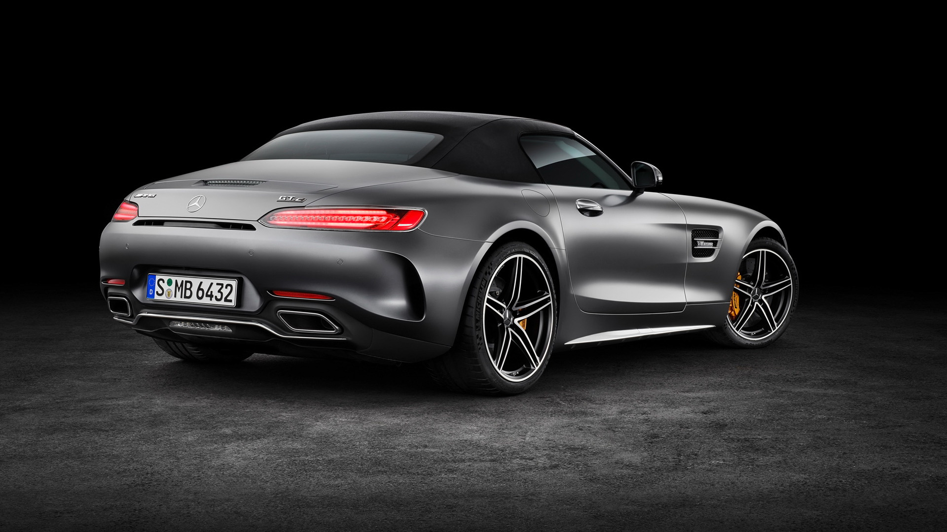 2017 Mercedes-AMG GT and GT C Roadstersܳ(ֽ12)