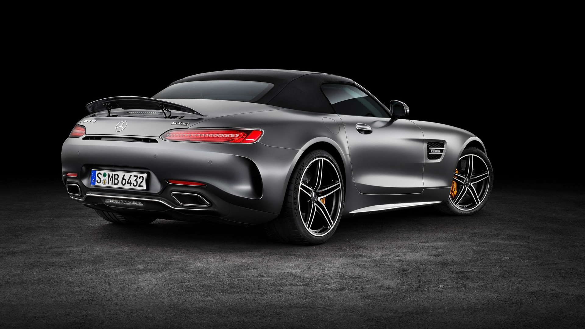 2017 Mercedes-AMG GT and GT C Roadstersܳ(ֽ13)