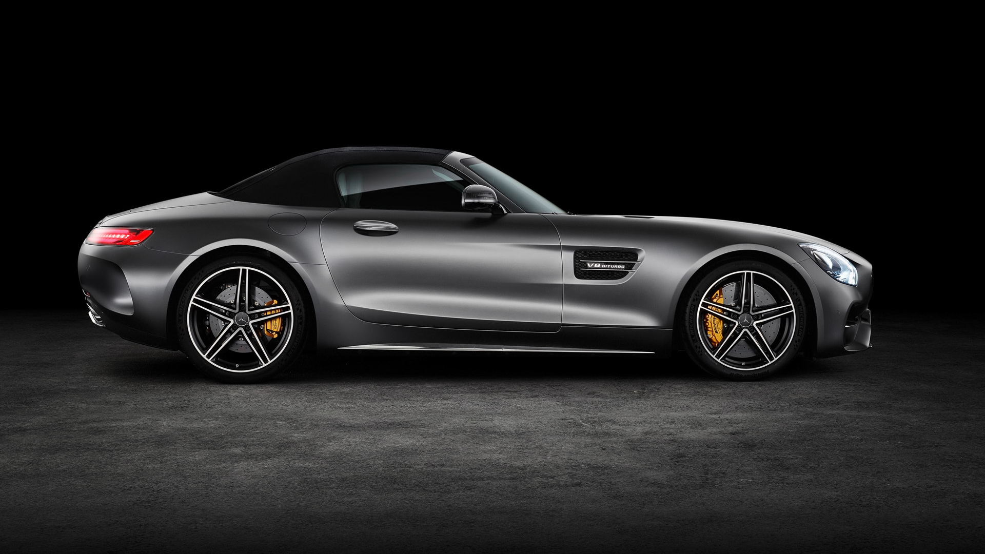 2017 Mercedes-AMG GT and GT C Roadstersܳ(ֽ14)