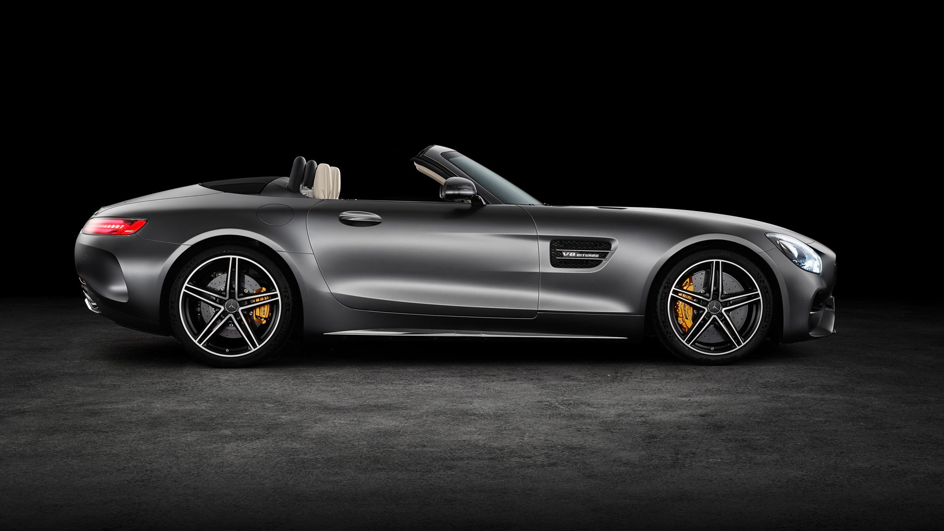 2017 Mercedes-AMG GT and GT C Roadstersܳ(ֽ15)