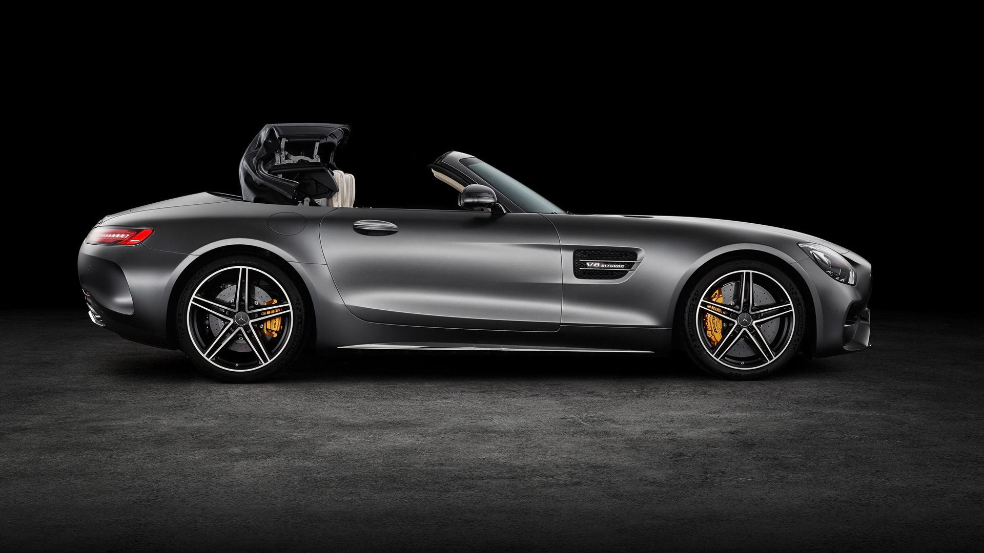2017 Mercedes-AMG GT and GT C Roadstersܳ(ֽ16)