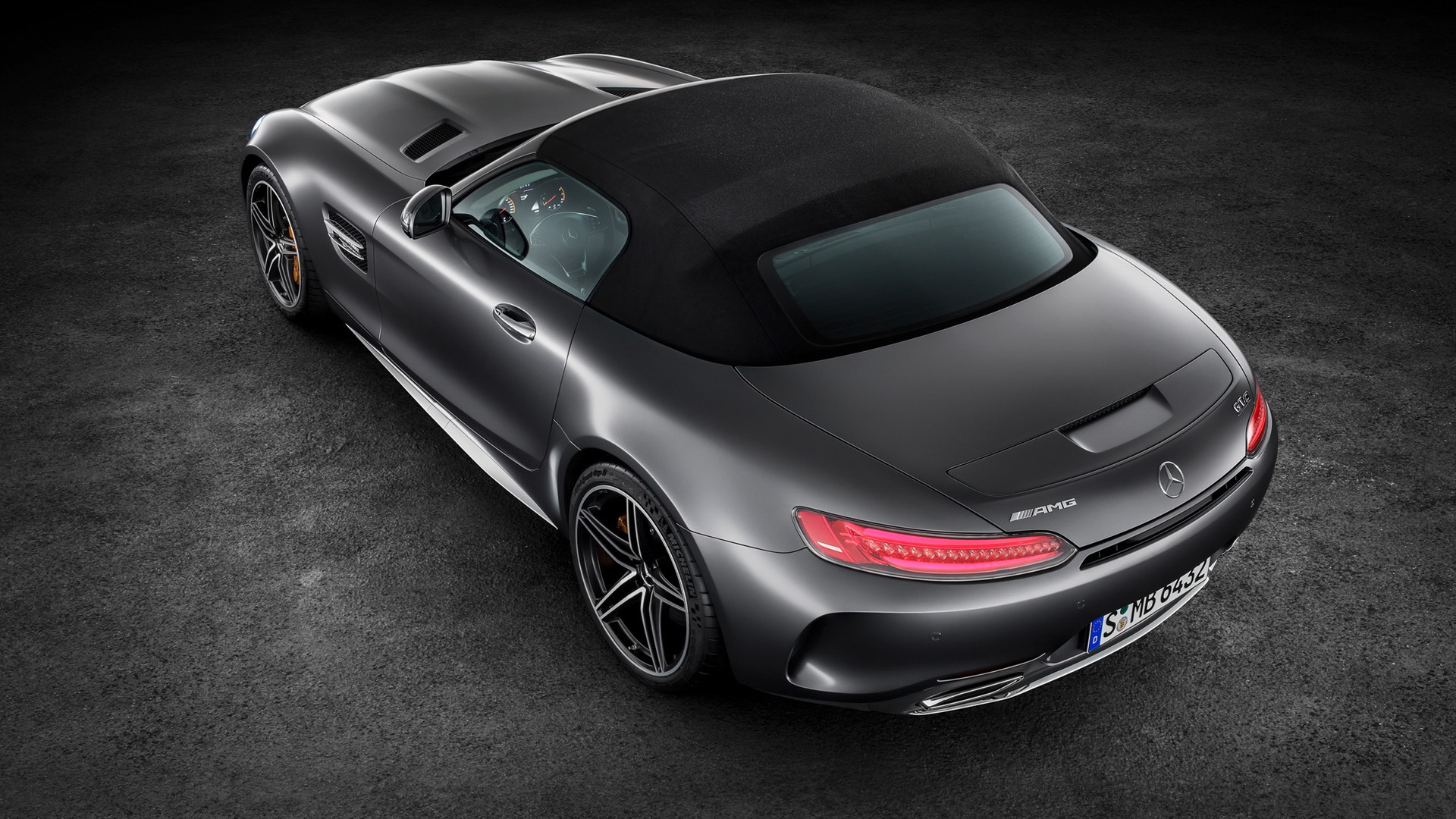 2017 Mercedes-AMG GT and GT C Roadstersܳ(ֽ17)