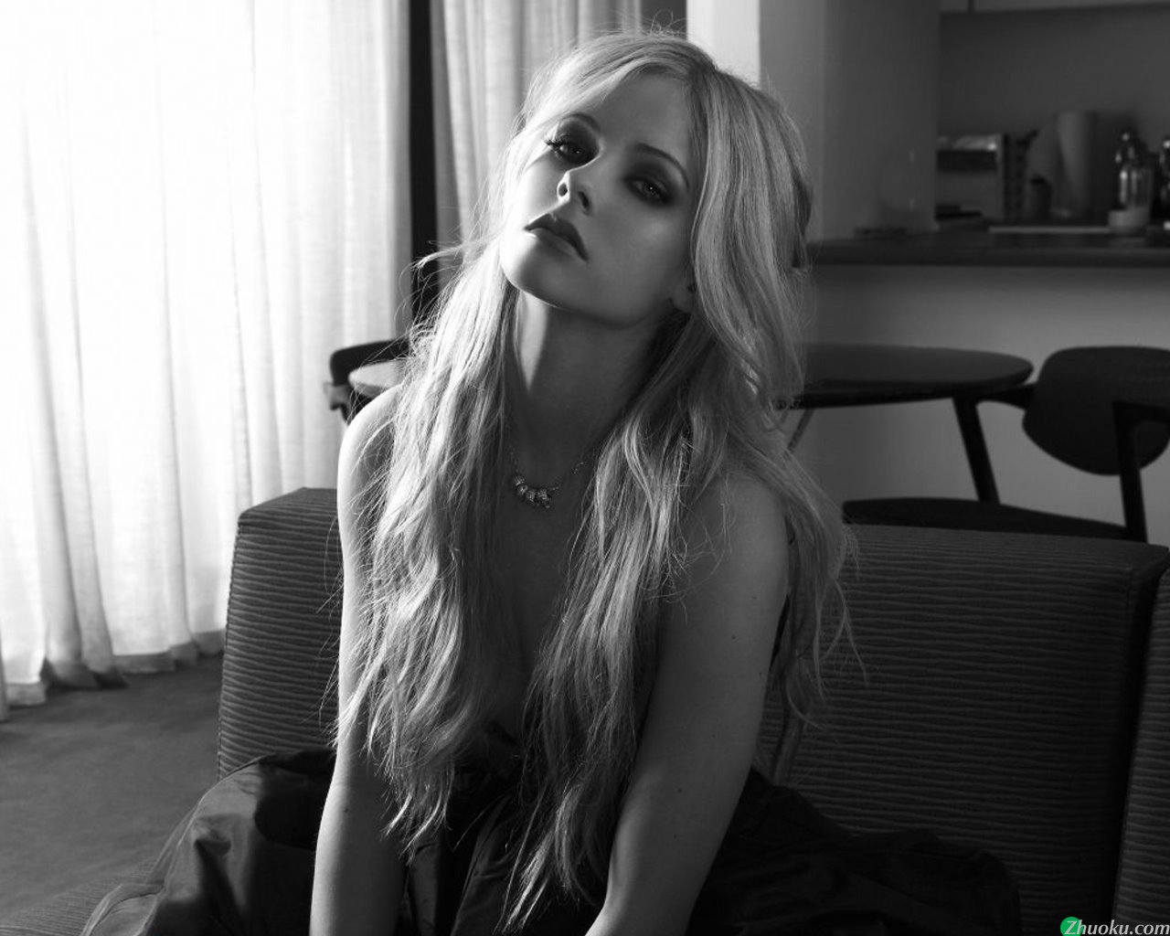 ޱ Avril Lavigne(ֽ56)