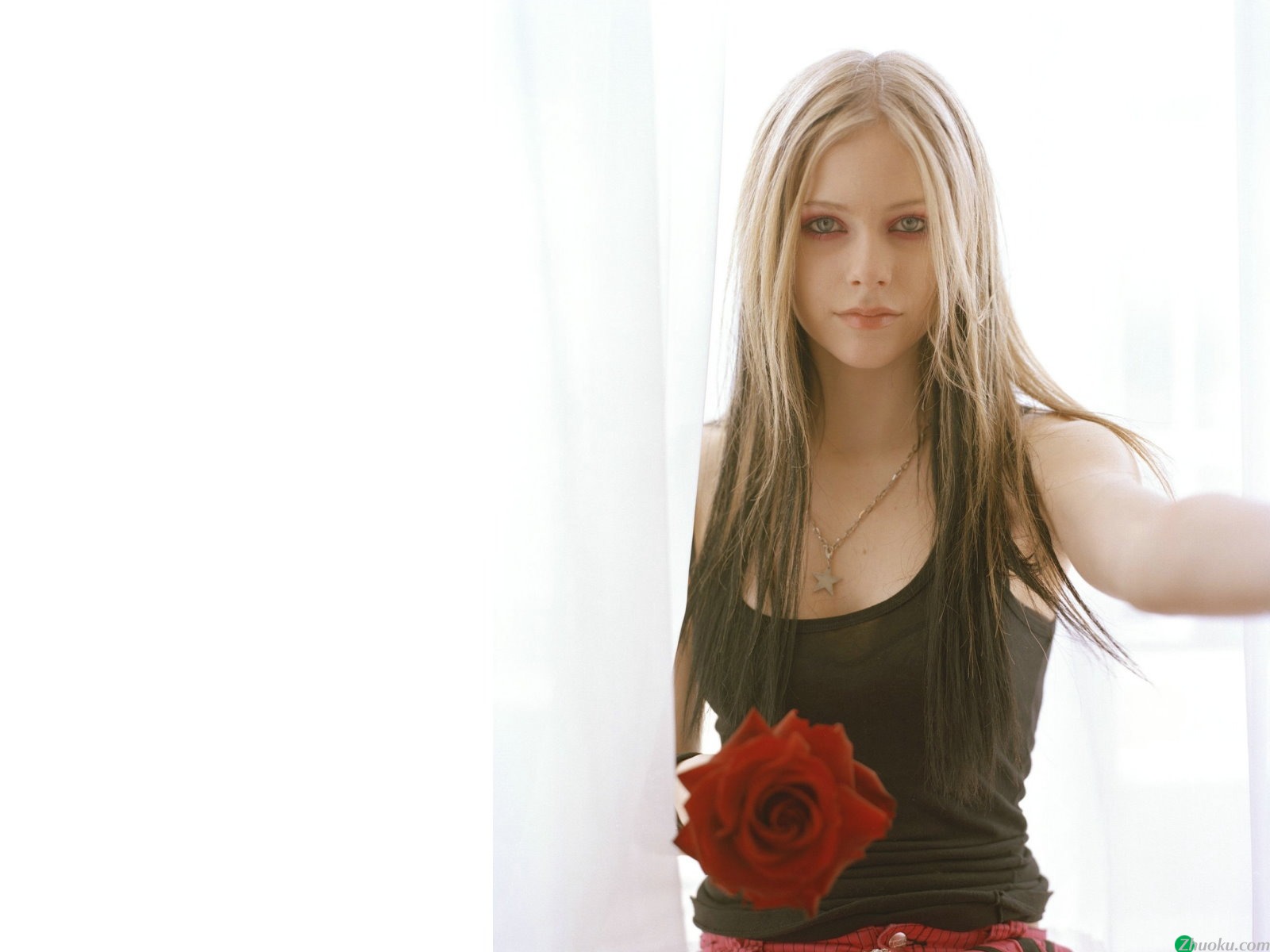 ޱ Avril Lavigne(ֽ82)