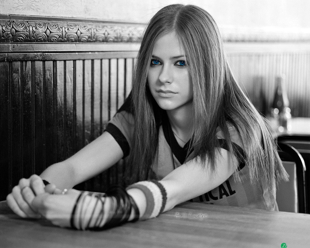 ޱ Avril Lavigne(ֽ124)