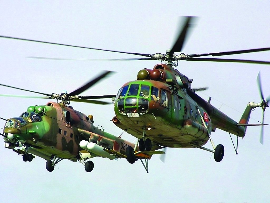 AV-8B战机 Mi-17直升机壁纸
